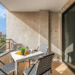 As De Casas - Valdes Center 2 - Cristianos לוס כריסטיאנוס