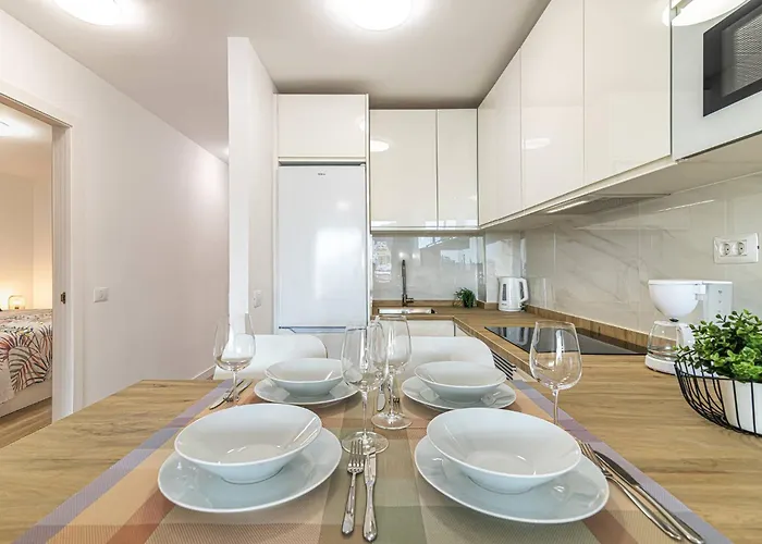 As De Casas - Valdes Center 2 - Los Cristianos *